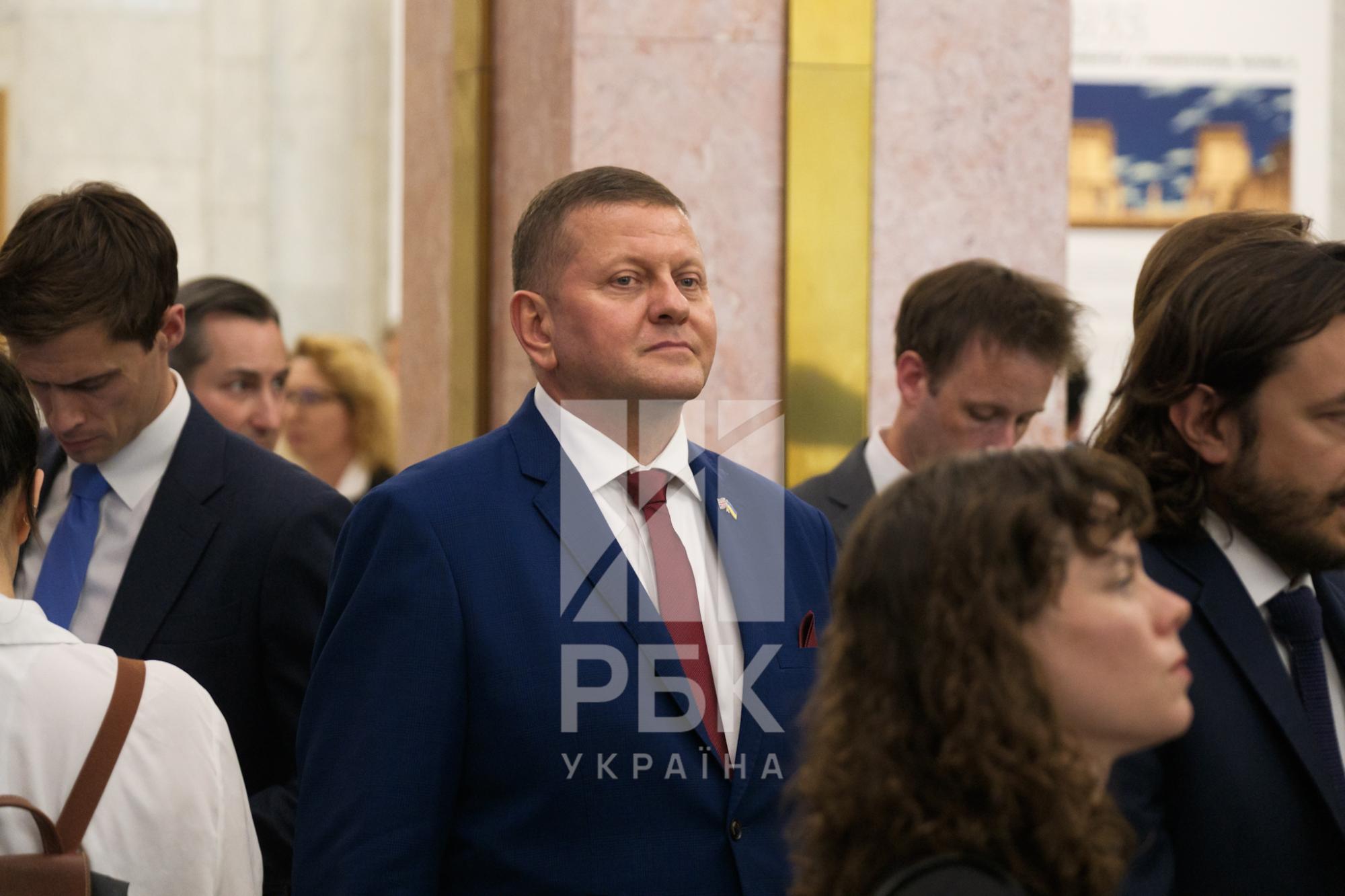 Валерий Залужный вернулся в Украину: как он выглядит сейчас (фото)